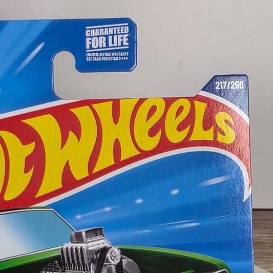 Hot Wheels King Kuda Muscle Mania 6/10 Die-Cast Car