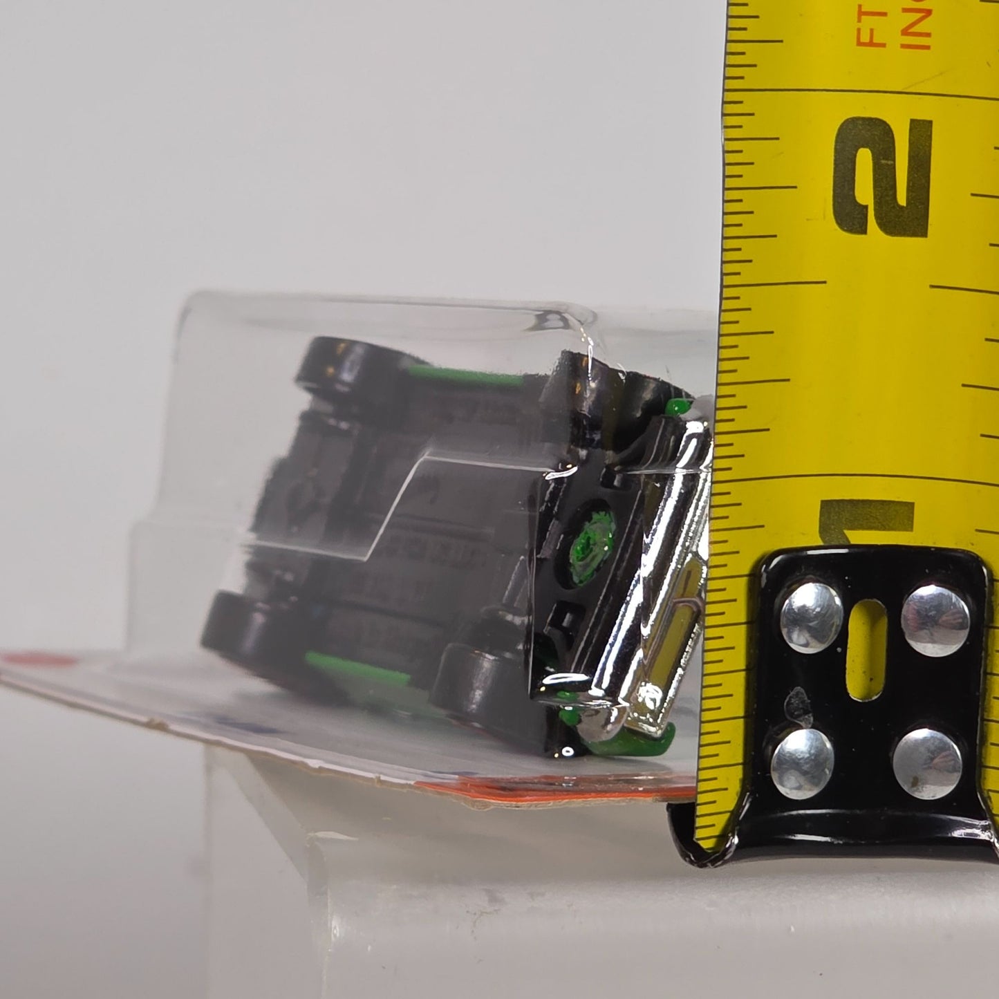 Hot Wheels King Kuda Muscle Mania 6/10 Die-Cast Car