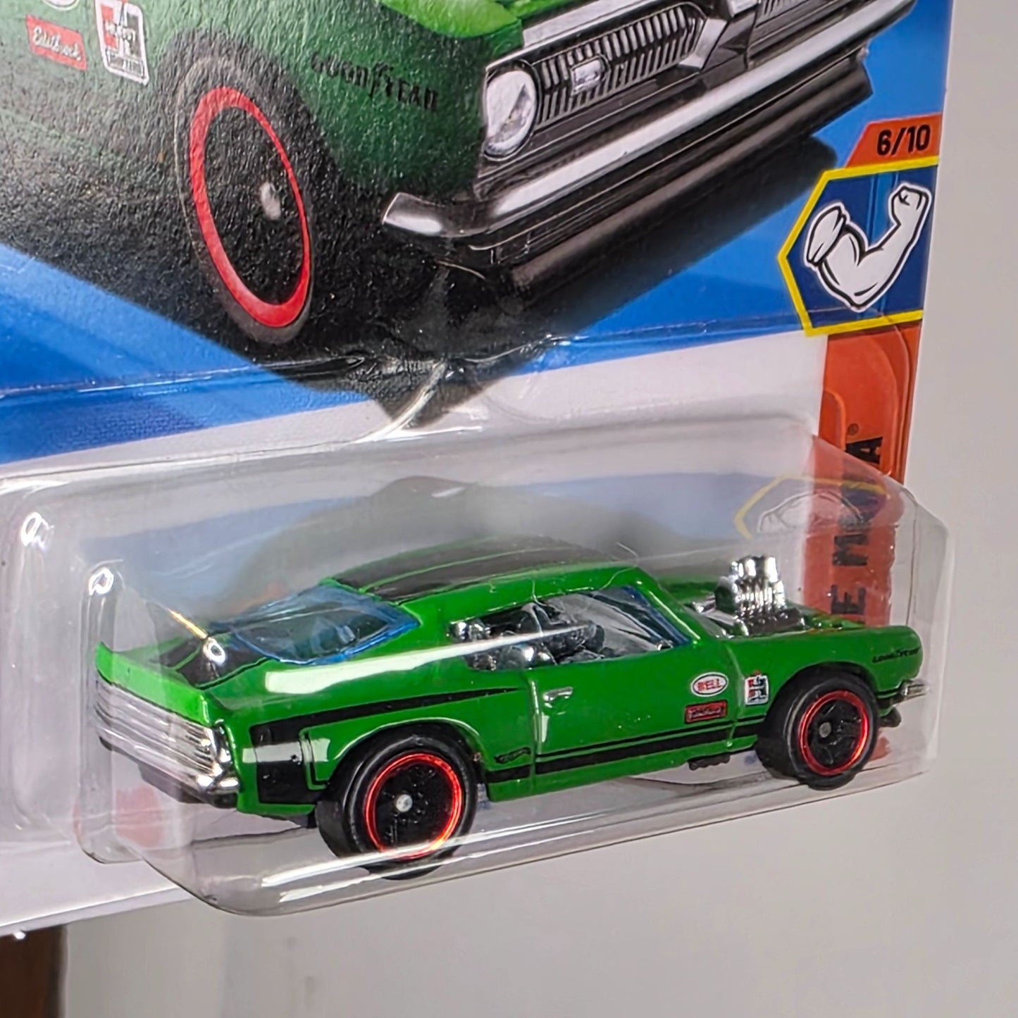 Hot Wheels King Kuda Muscle Mania 6/10 Die-Cast Car