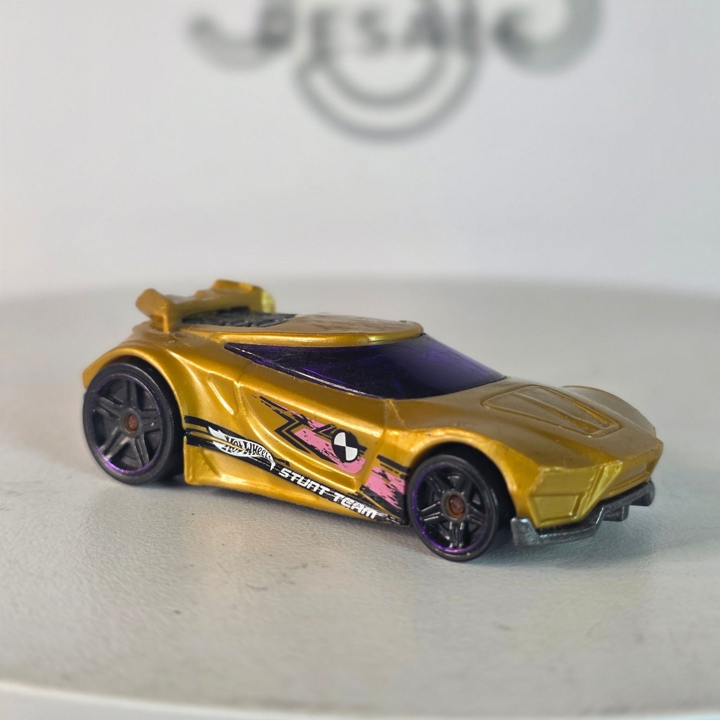 HW RARE 2014 Chicane Gold Pearl STUNT TEAM MINT Loose Fast Ship