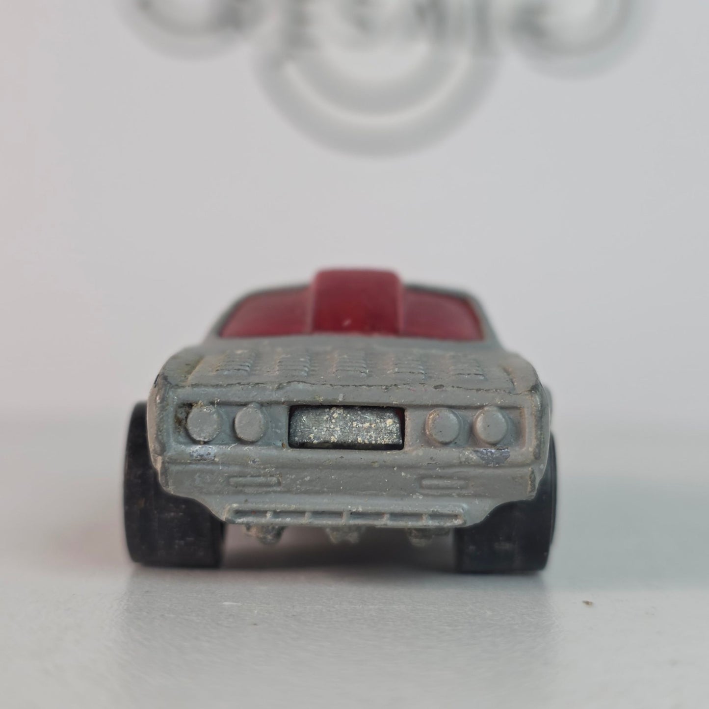 Vintage Hot Wheels Vairy 8 2002 Gray W/ Red Flames Loose Die-Cast Car #11 First Editions