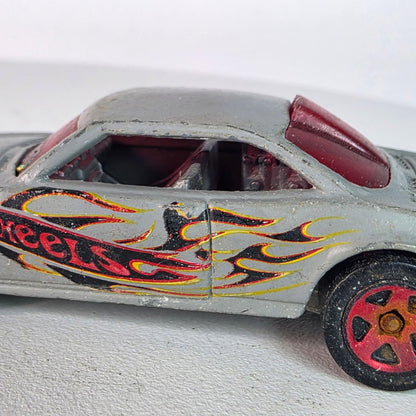 Vintage Hot Wheels Vairy 8 2002 Gray W/ Red Flames Loose Die-Cast Car #11 First Editions