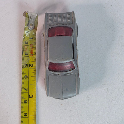 Vintage Hot Wheels Vairy 8 2002 Gray W/ Red Flames Loose Die-Cast Car #11 First Editions