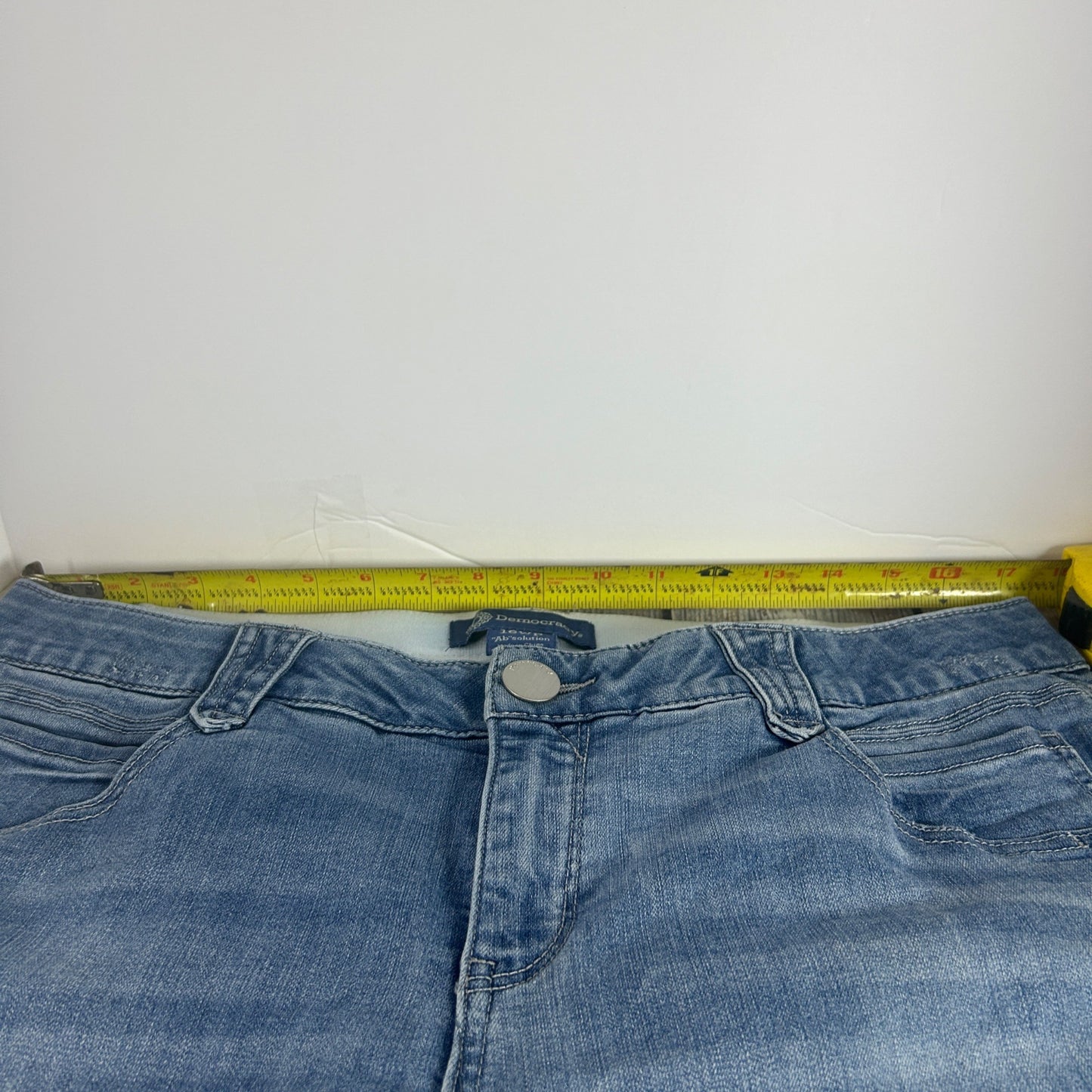 Democracy Womens "Ab"Solution 16WP Denim Shorts Light Wash Blue Jeans