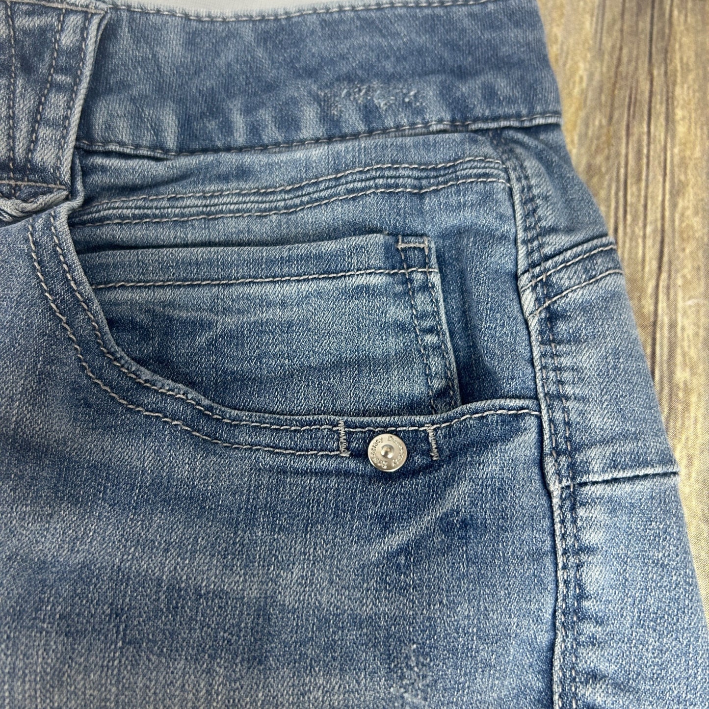 Democracy Womens "Ab"Solution 16WP Denim Shorts Light Wash Blue Jeans