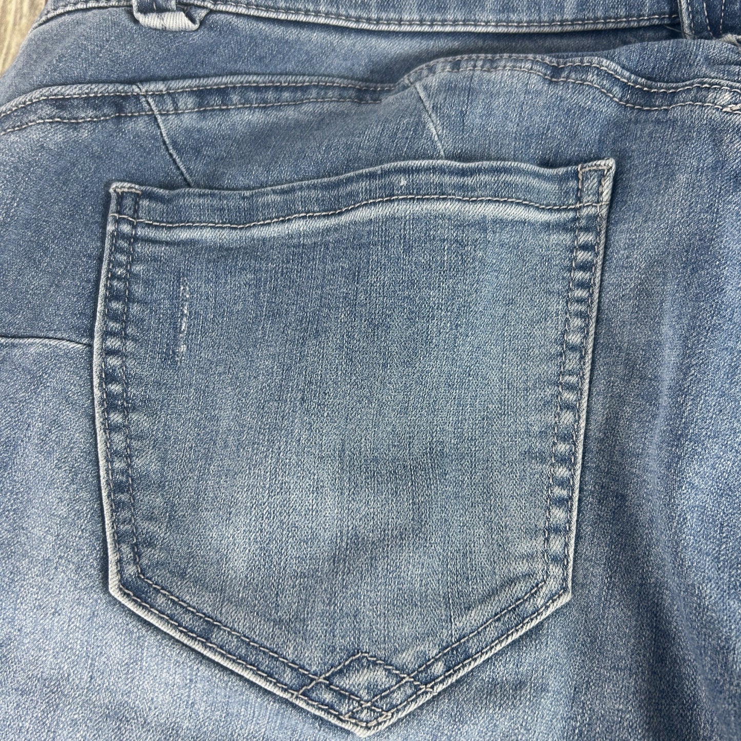 Democracy Womens "Ab"Solution 16WP Denim Shorts Light Wash Blue Jeans