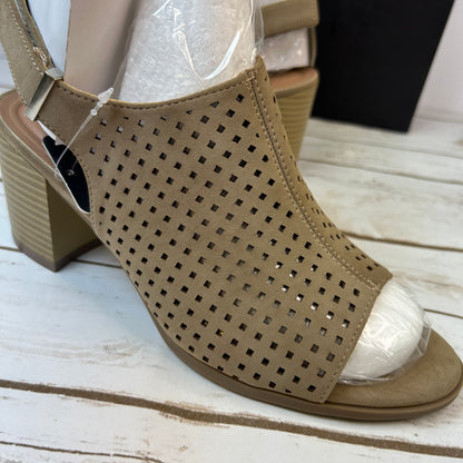 NIB New Women's Alexis Bendel Tan Open-Toe Sandal Size 9