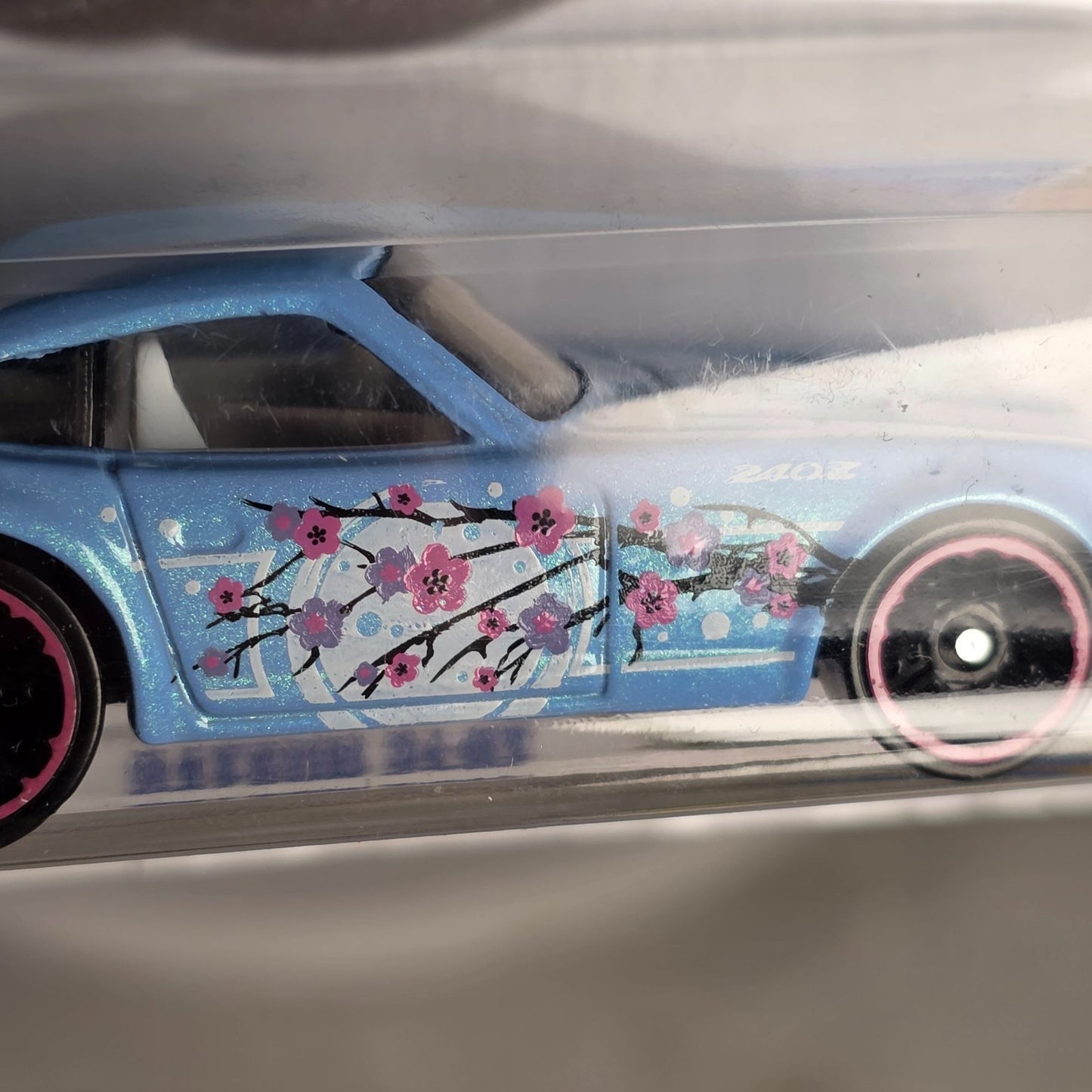 Hot Wheels Datsun 240Z Blue New Art Cars 62/250 Limited Edition Die-Cast Model