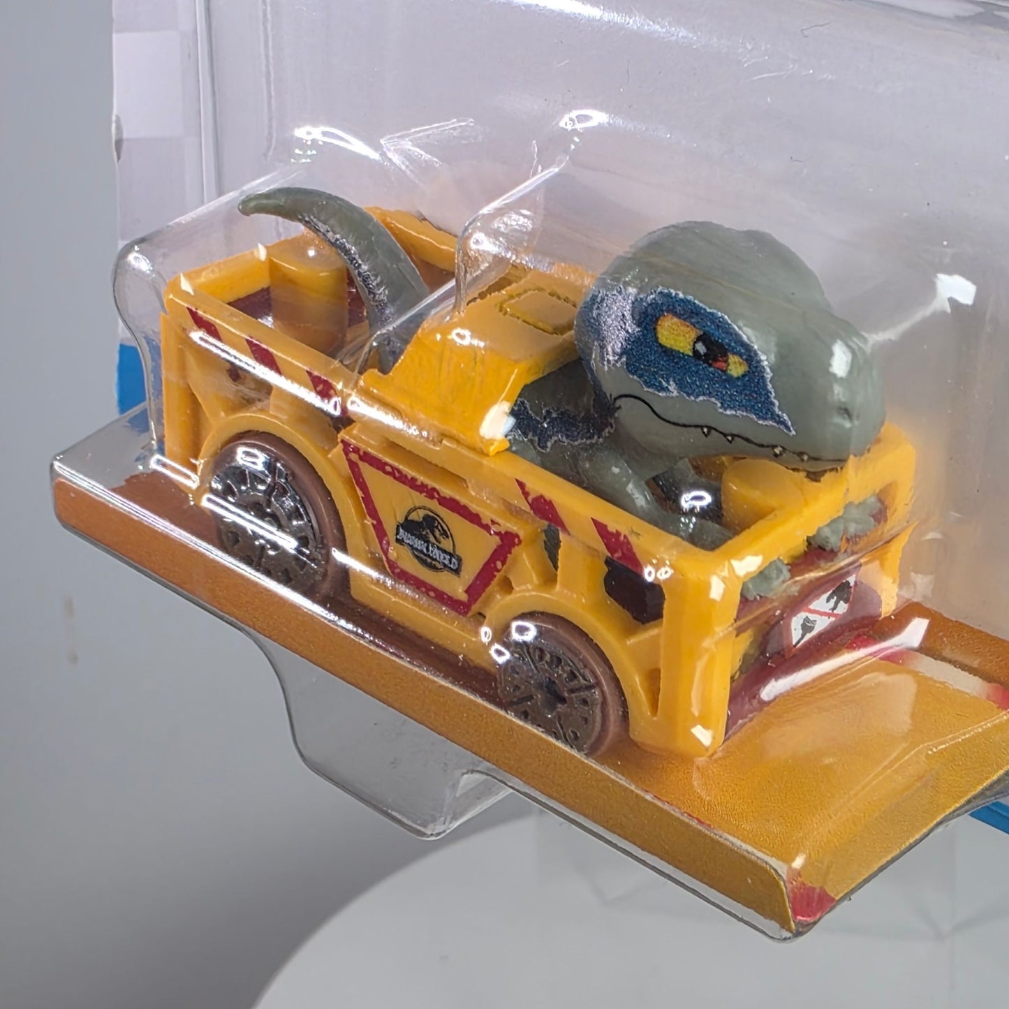 2024 Hot Wheels Racer Verse Jurassic World Velociraptor