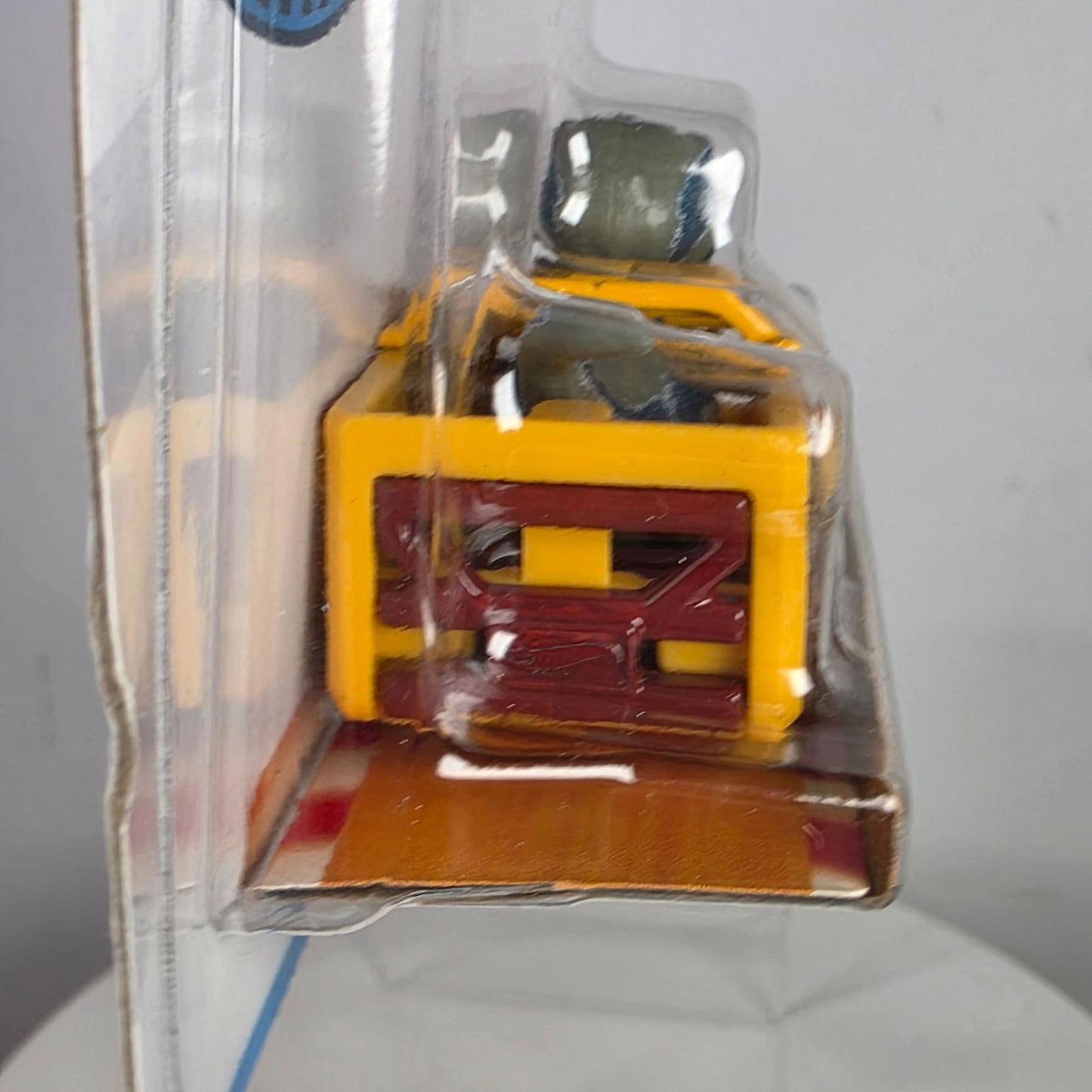 2024 Hot Wheels Racer Verse Jurassic World Velociraptor