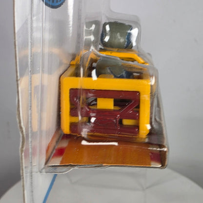 2024 Hot Wheels Racer Verse Jurassic World Velociraptor