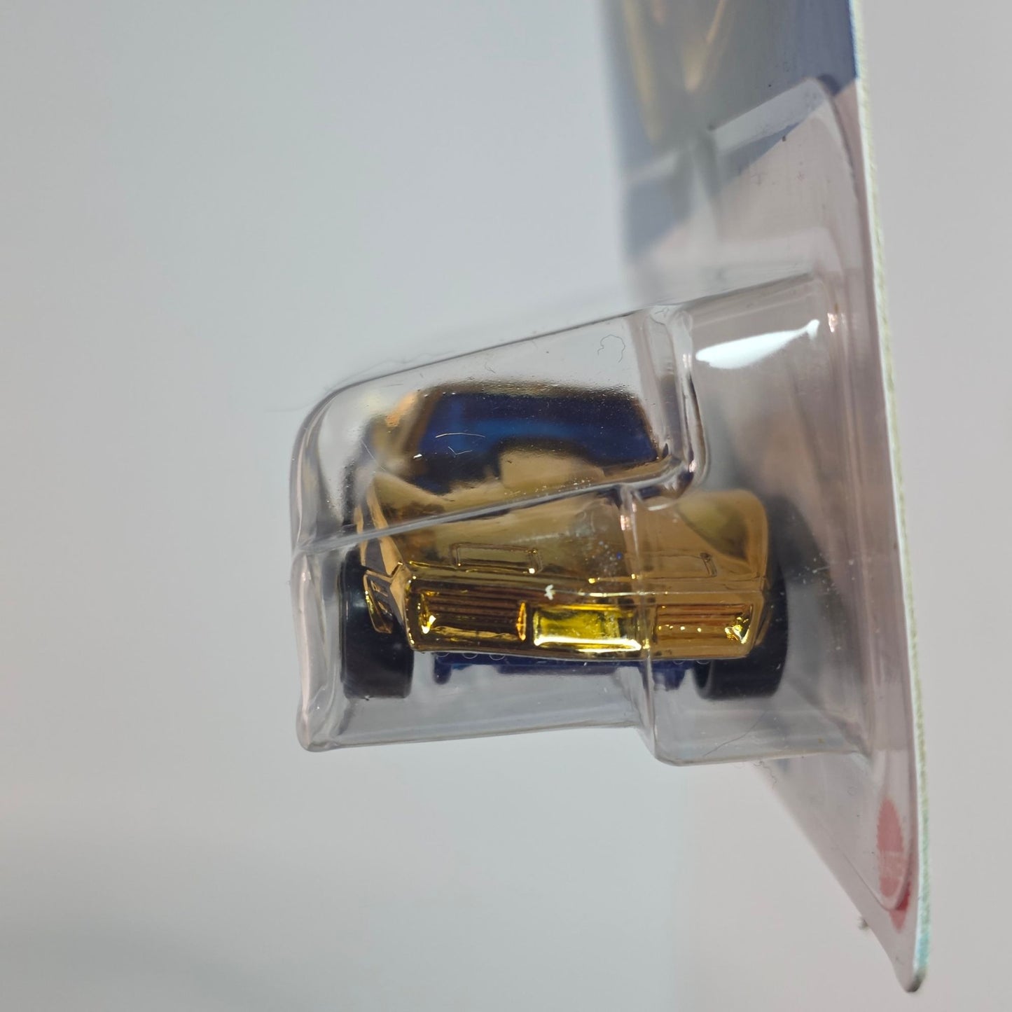 Corvette Stingray * CHASE * 2025 Hot Wheels 58th Anniversary Blue & Gold Chrome