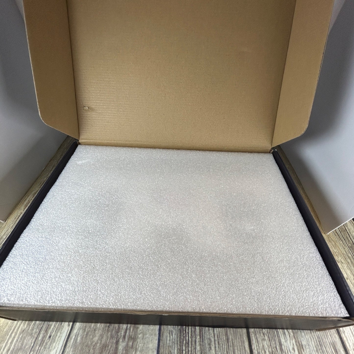 Kottisaari Wall Mount Tub Filler With Box