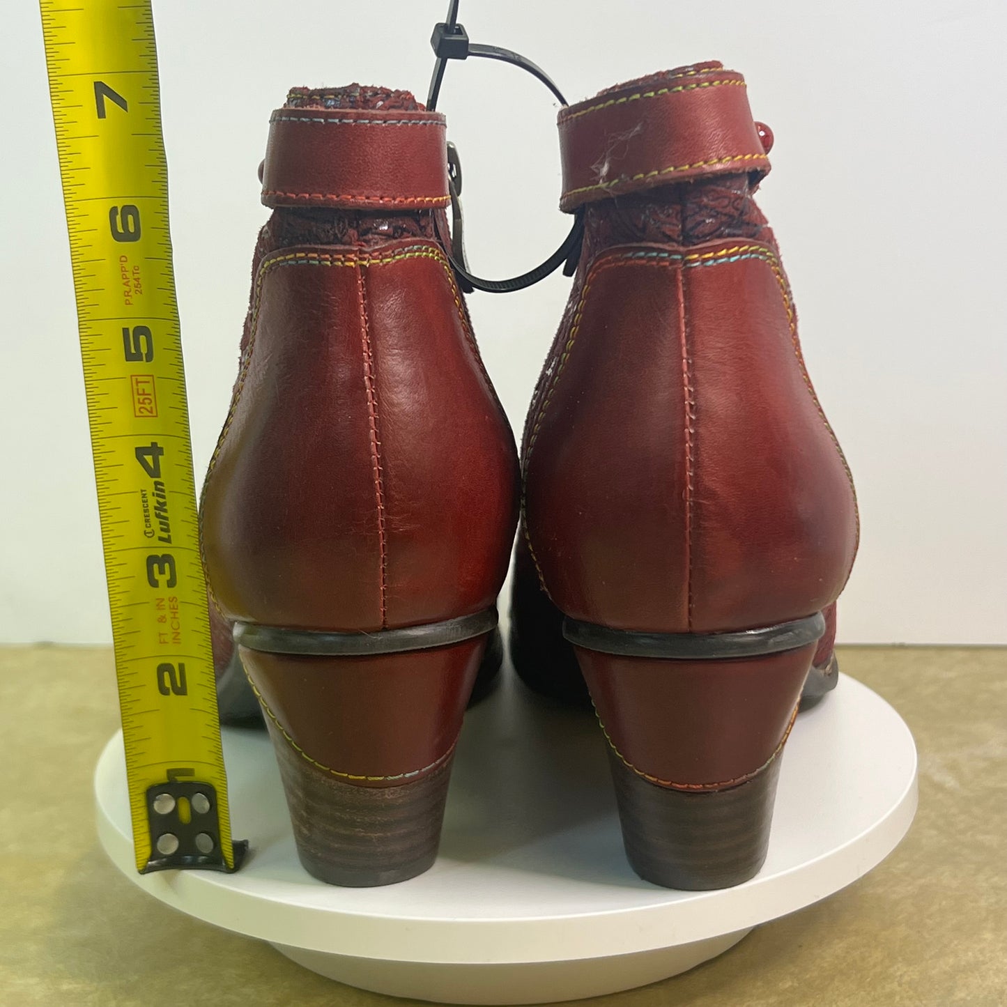 New L'Artiste Women’s Red Calming Bootie Size EU 41 US 9.5