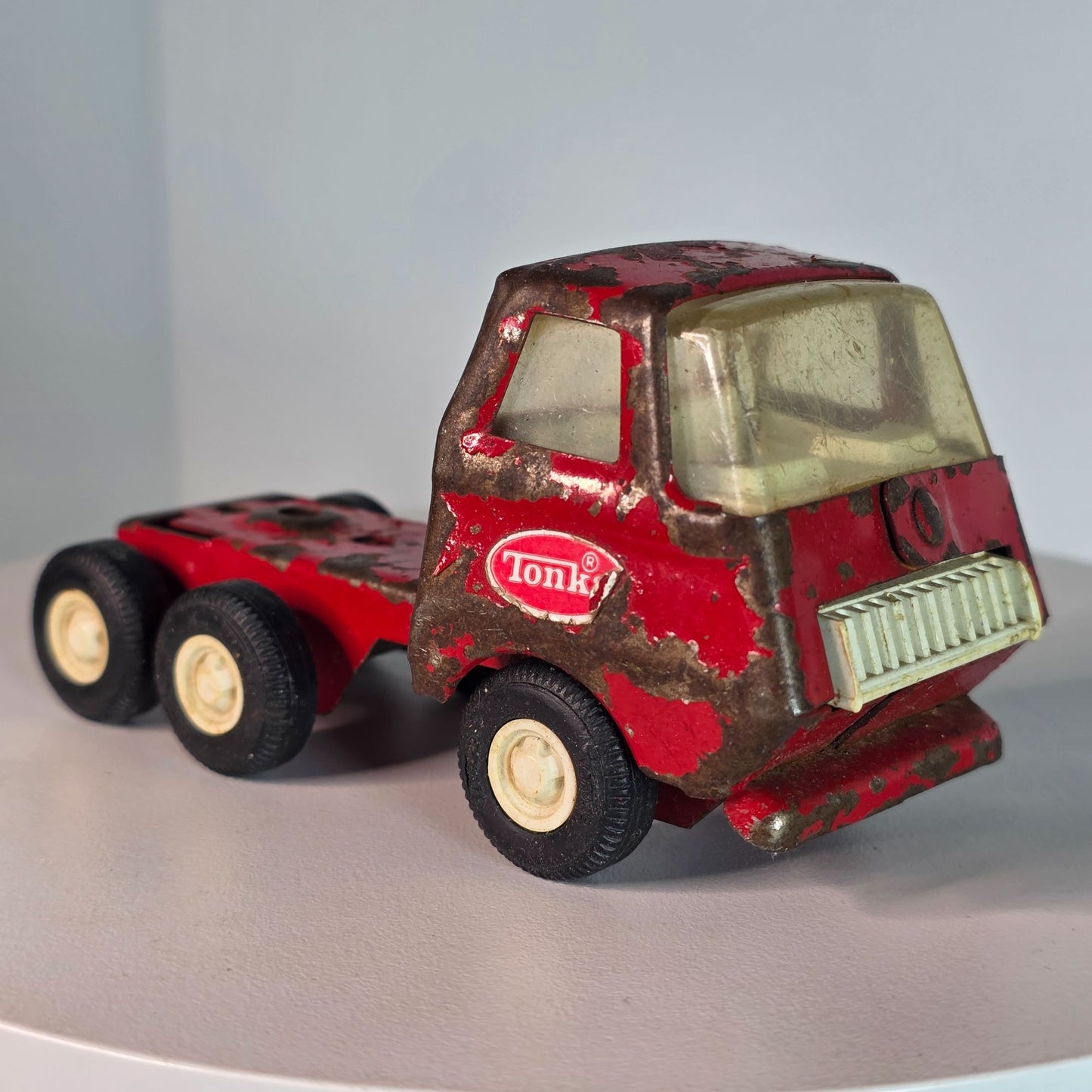 Vintage Tonka Metal Semi Truck Toy Red Rusted Patina Collectible 6 Wheels