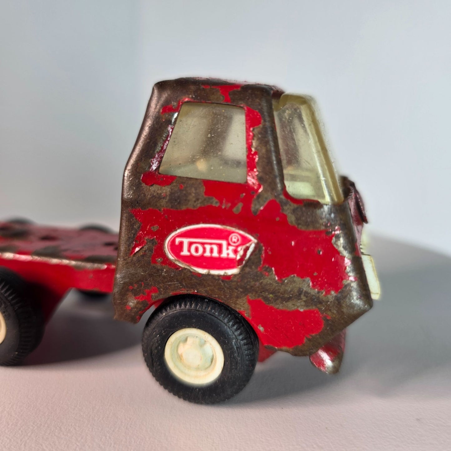 Vintage Tonka Metal Semi Truck Toy Red Rusted Patina Collectible 6 Wheels