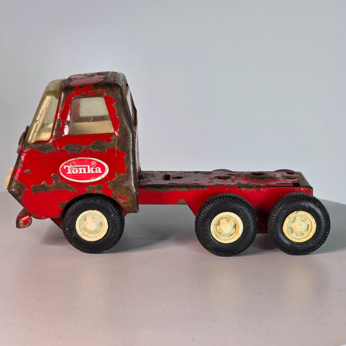Vintage Tonka Metal Semi Truck Toy Red Rusted Patina Collectible 6 Wheels