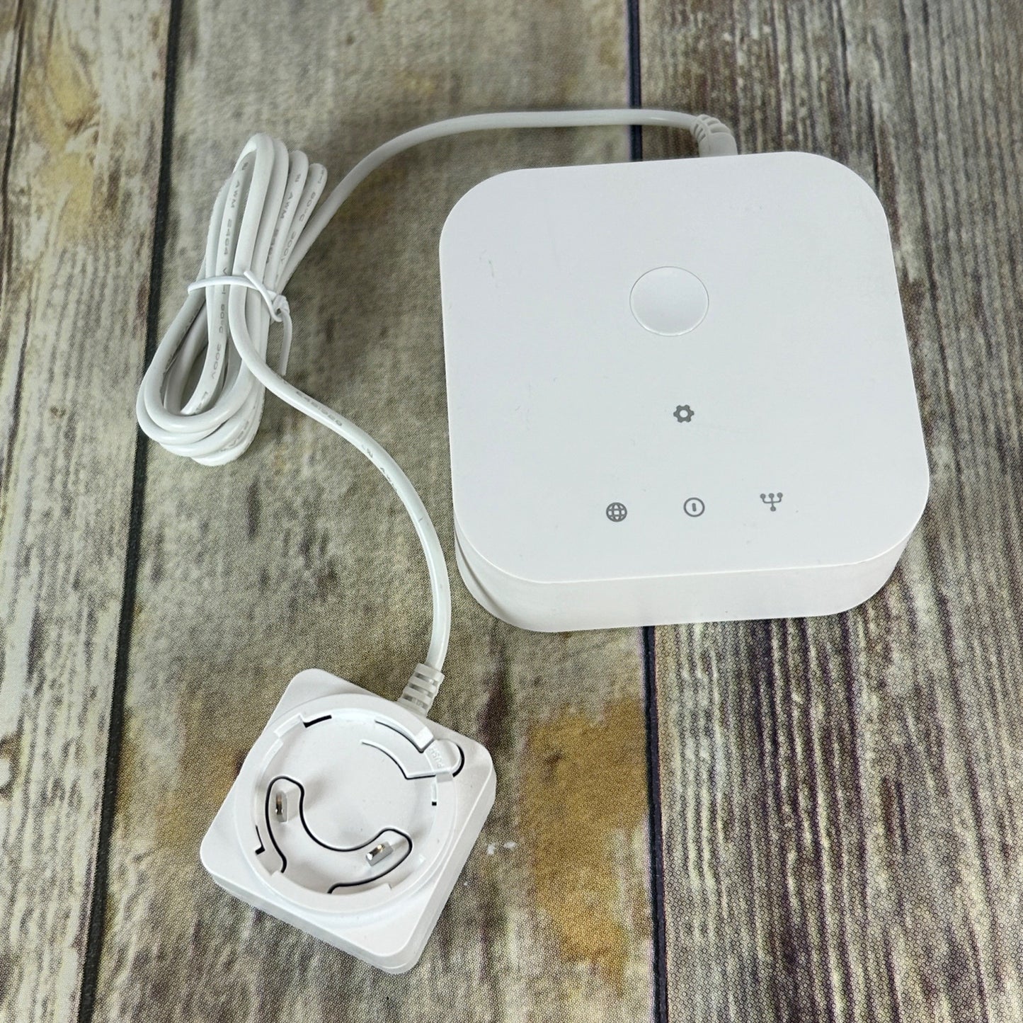 Azoula Smart Home Zigbee Hub Wireless Connectivity Device