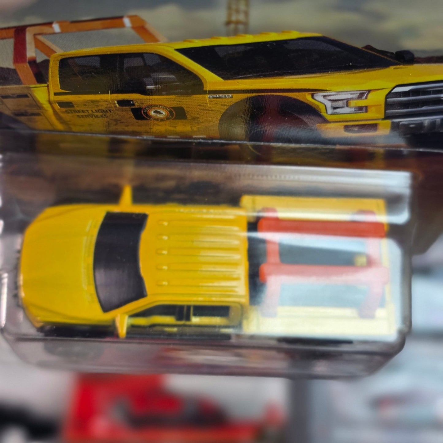 Matchbox 2015 Ford F-150 Contractor Truck Yellow #18/125 New MOC