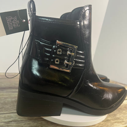 New NIB Women’s Wild Fable Giovanna Boots +Memory Foam Size 9.5 Black