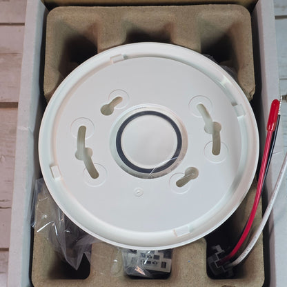 Kidde Smoke Alarm With Indoor Air Quality Monitor Wi-Fi Smart Alarm Mobile Alerts Alexa & Google Home Compatible 10-Year Battery