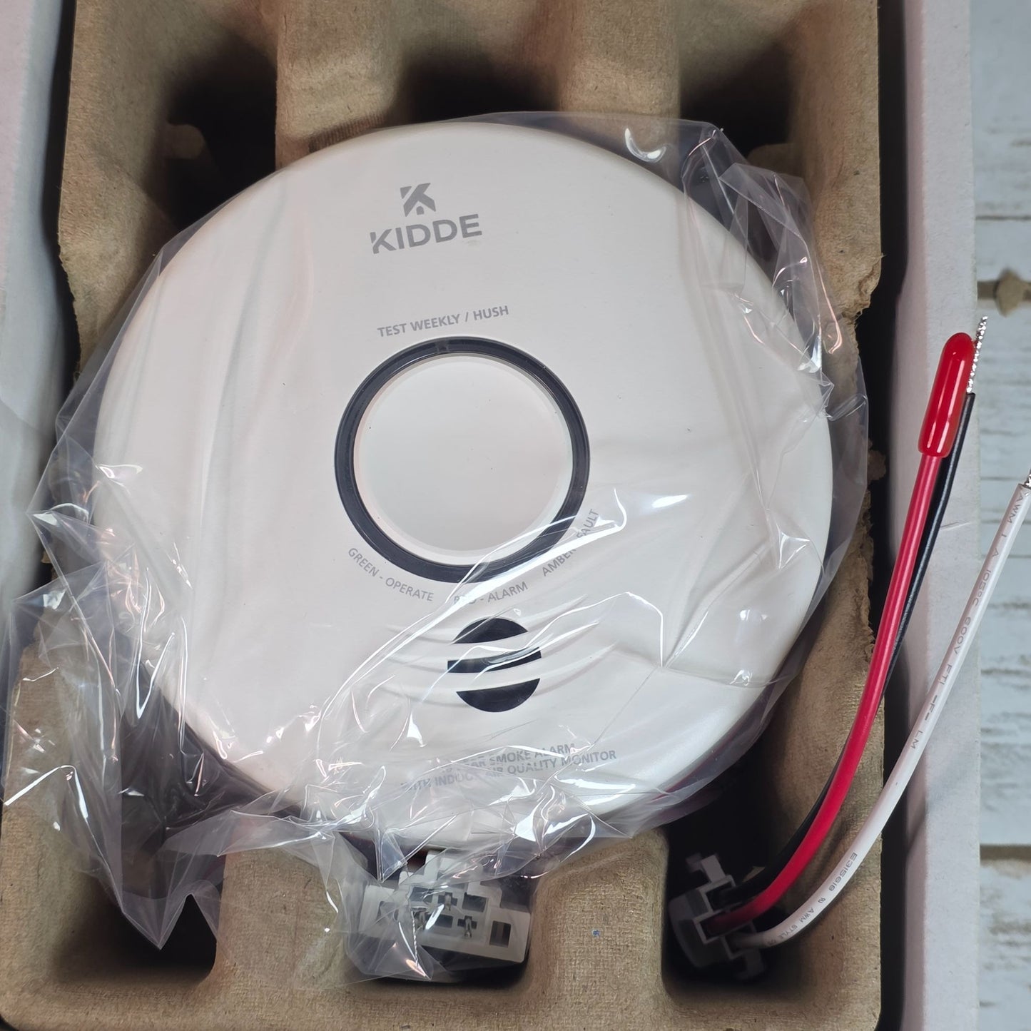 Kidde Smoke Alarm With Indoor Air Quality Monitor Wi-Fi Smart Alarm Mobile Alerts Alexa & Google Home Compatible 10-Year Battery