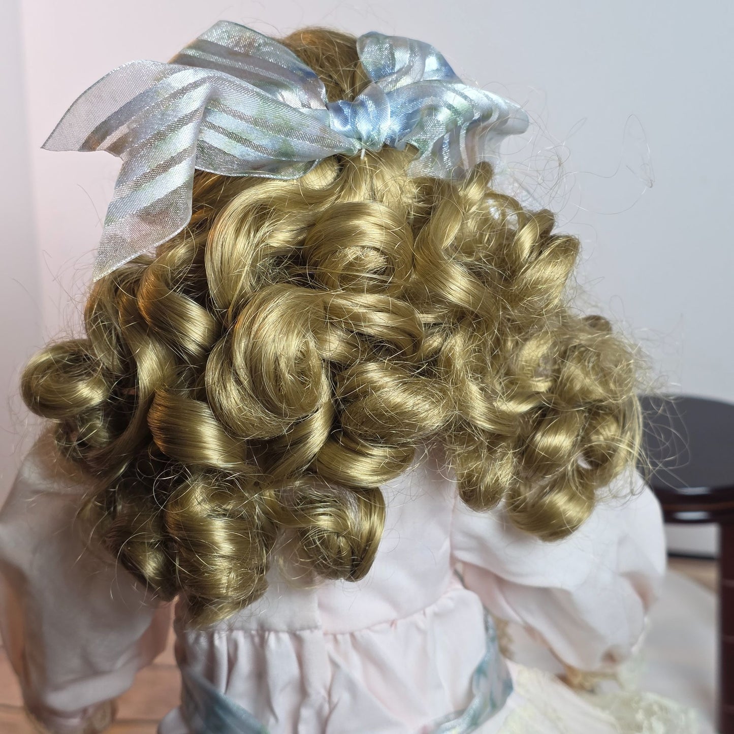 Melissa Victorian Vanity Porcelain Doll By Sandy Freeman With Stand & COA