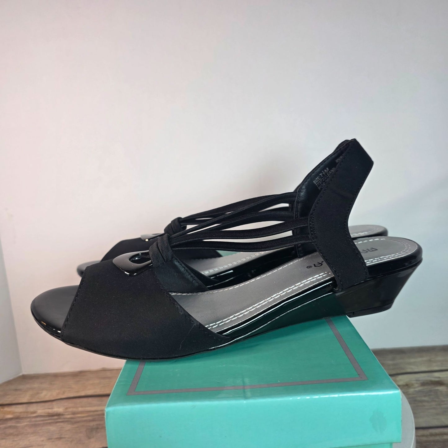 Marbella Womens Black Open-Toe Slingback Sandals  7.5M  All Man-Made Materials