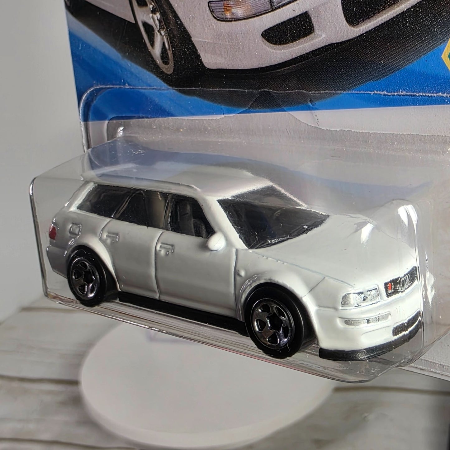 Hot Wheels 94 Audi Avant RS2 Die-Cast Model Car  Limited Edition 29/250  70s Vs 90s Series  Guaranteed For Life