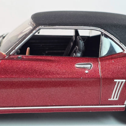 Johnny Lightning 1:24 Scale 1969 Chevrolet Camaro Z/28 Diecast Model Red & Black