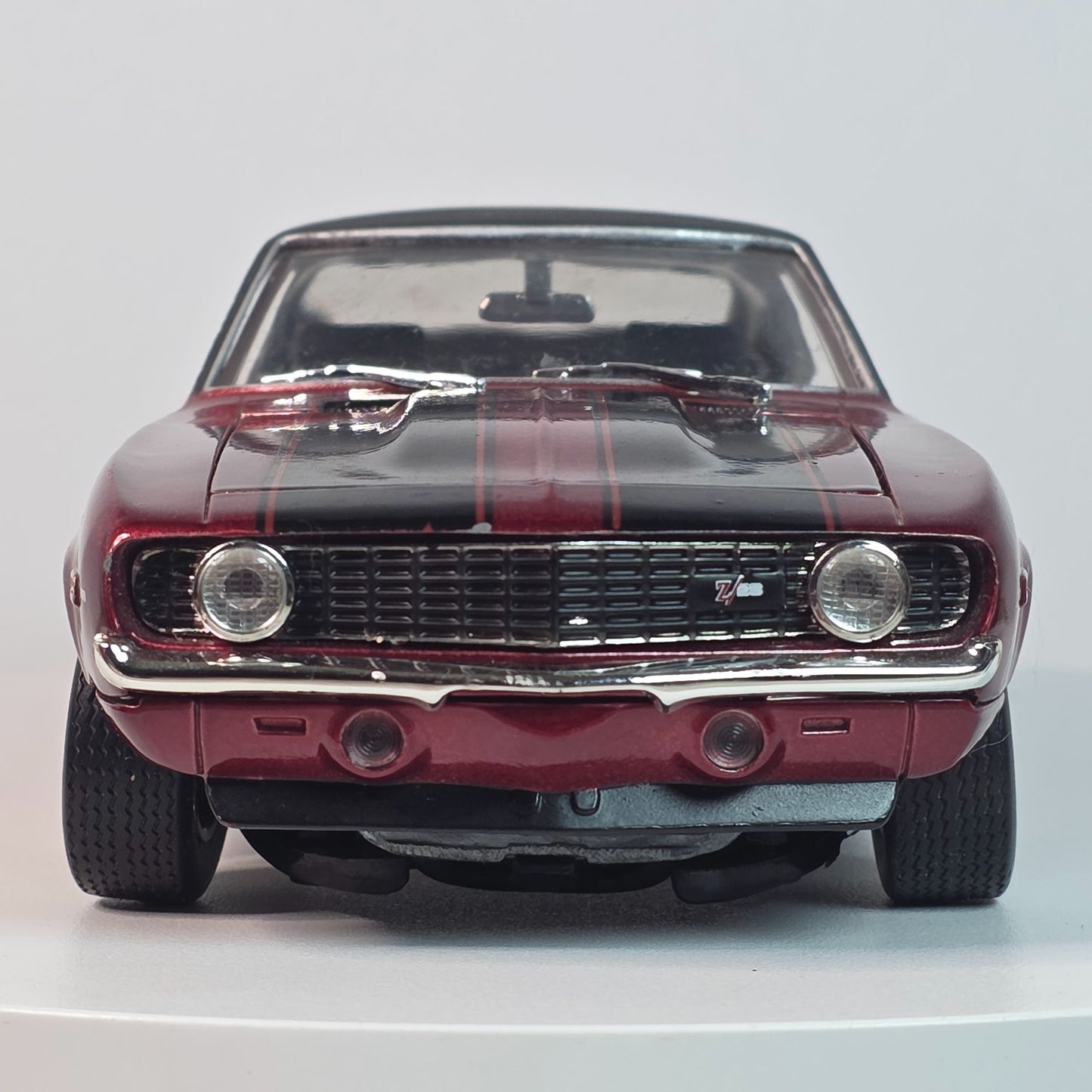 Johnny Lightning 1:24 Scale 1969 Chevrolet Camaro Z/28 Diecast Model Red & Black