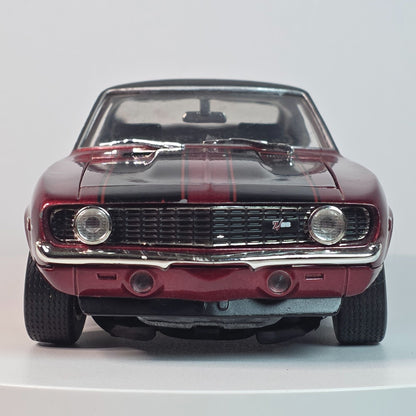 Johnny Lightning 1:24 Scale 1969 Chevrolet Camaro Z/28 Diecast Model Red & Black