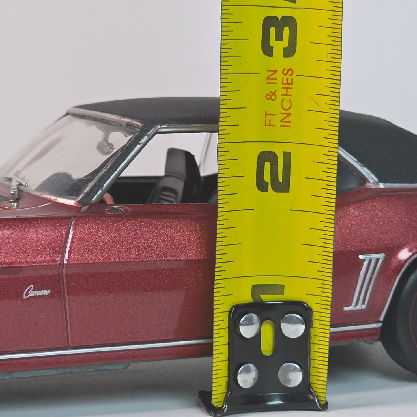 Johnny Lightning 1:24 Scale 1969 Chevrolet Camaro Z/28 Diecast Model Red & Black