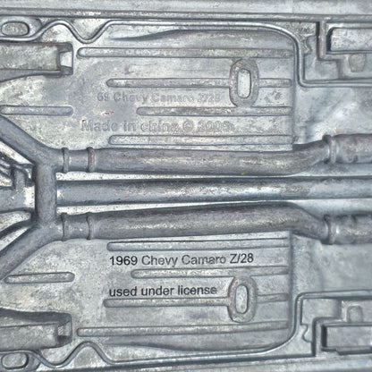 Johnny Lightning 1:24 Scale 1969 Chevrolet Camaro Z/28 Diecast Model Red & Black