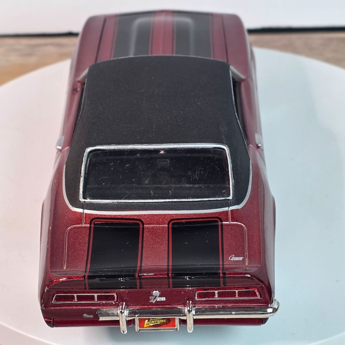 Johnny Lightning 1:24 Scale 1969 Chevrolet Camaro Z/28 Diecast Model Red & Black