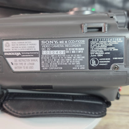 Sony Handycam Video Camera Recorder CCD-FX228 With Case Manual & 2 Maxell Tapes No Battery Untested