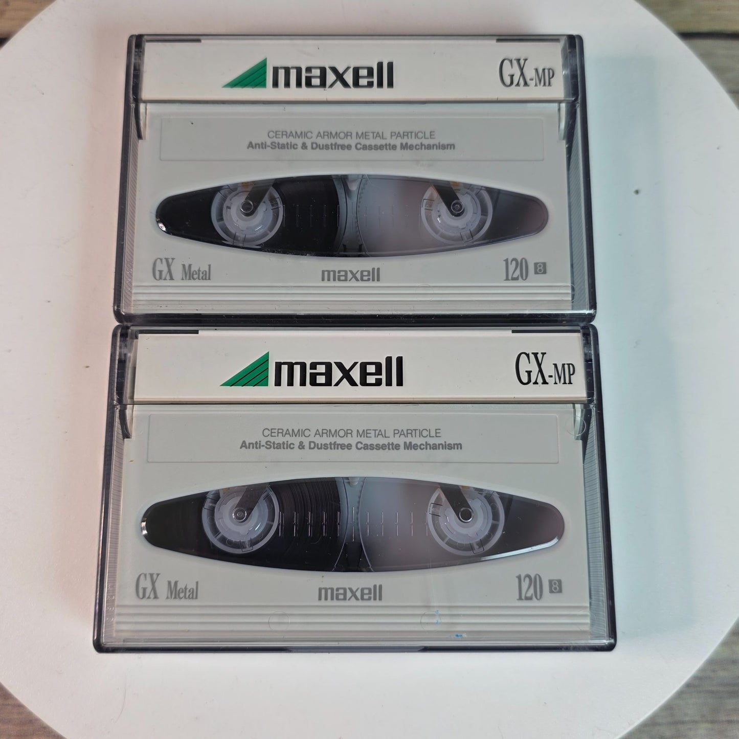 Sony Handycam Video Camera Recorder CCD-FX228 With Case Manual & 2 Maxell Tapes No Battery Untested