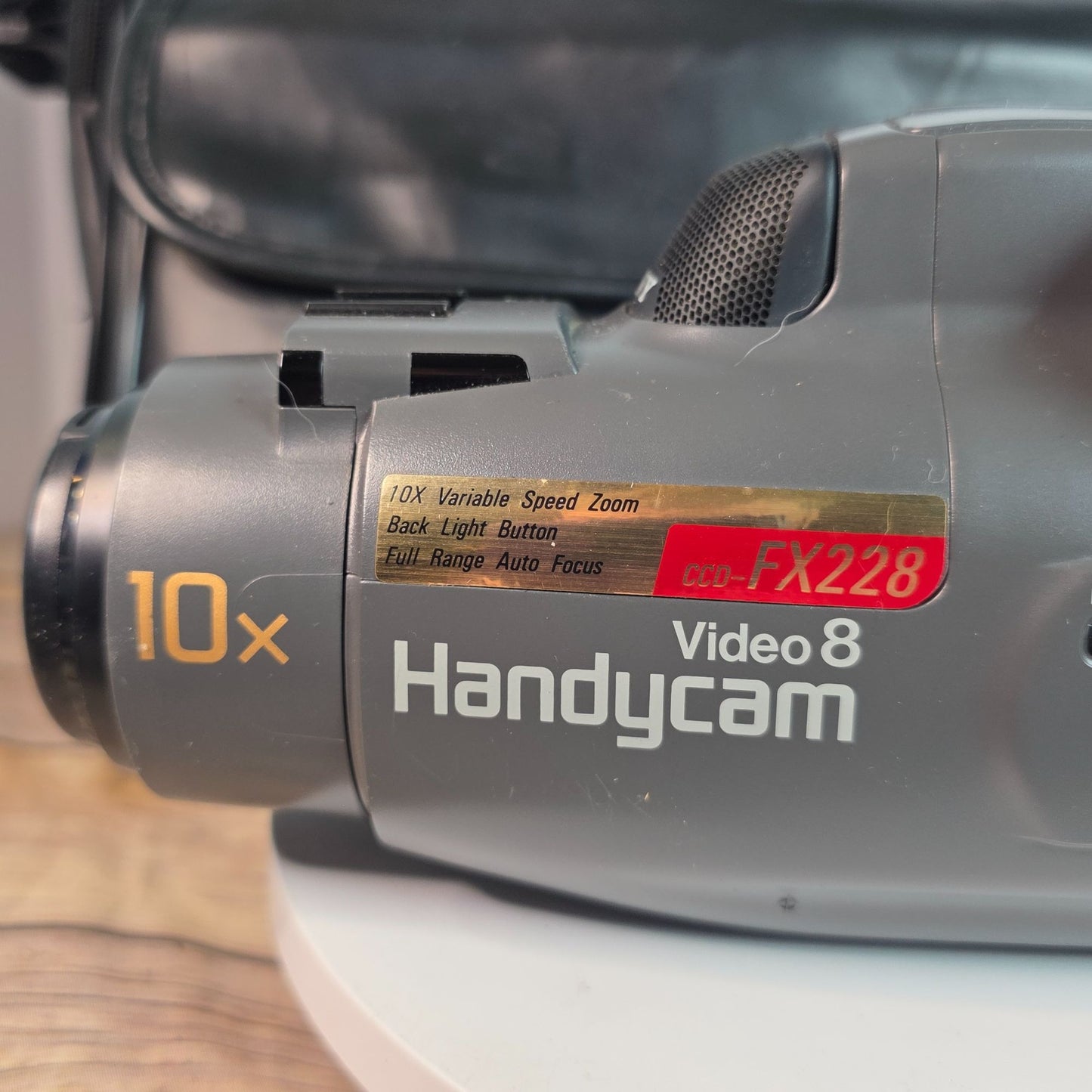 Sony Handycam Video Camera Recorder CCD-FX228 With Case Manual & 2 Maxell Tapes No Battery Untested