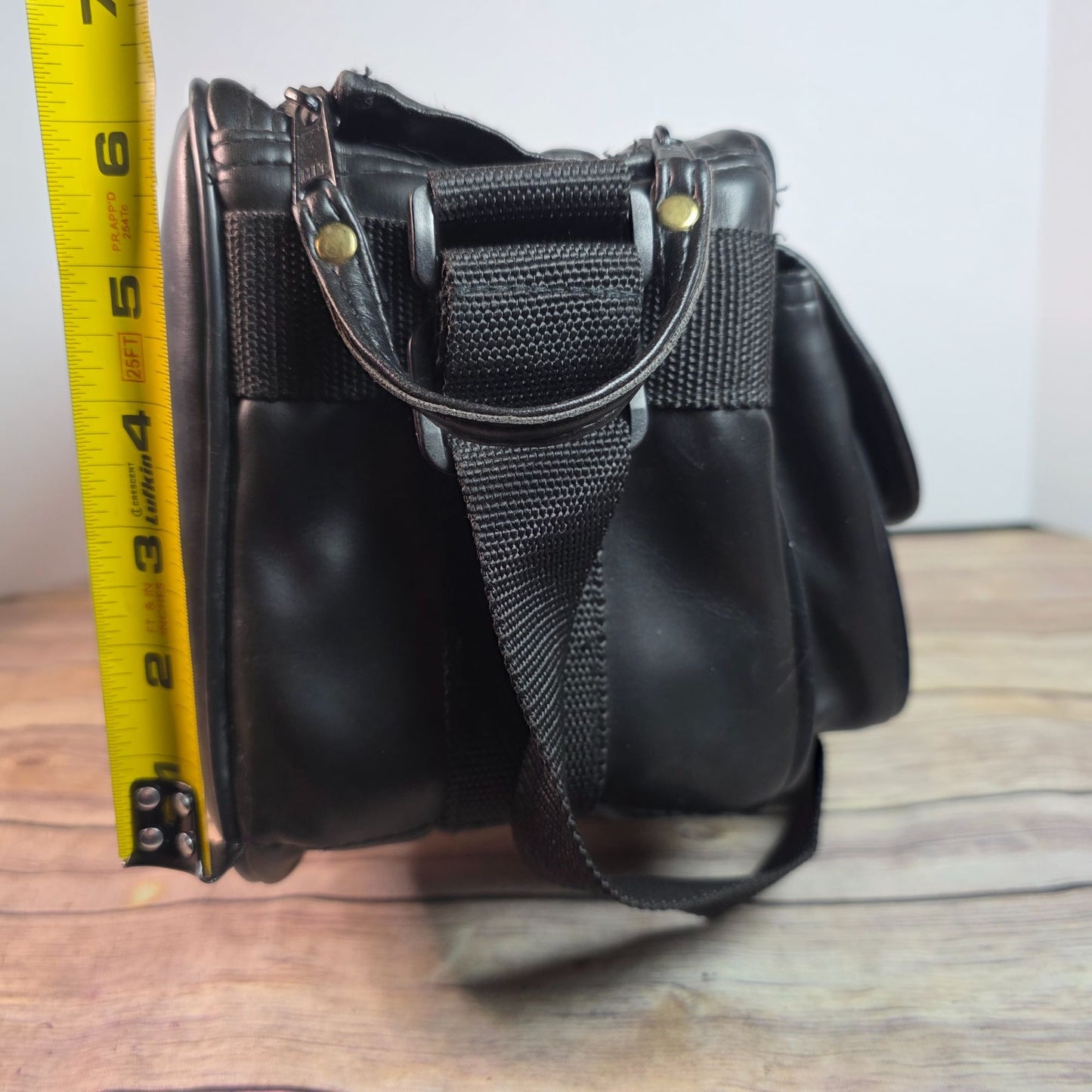 Sony Handycam Video Camera Recorder CCD-FX228 With Case Manual & 2 Maxell Tapes No Battery Untested