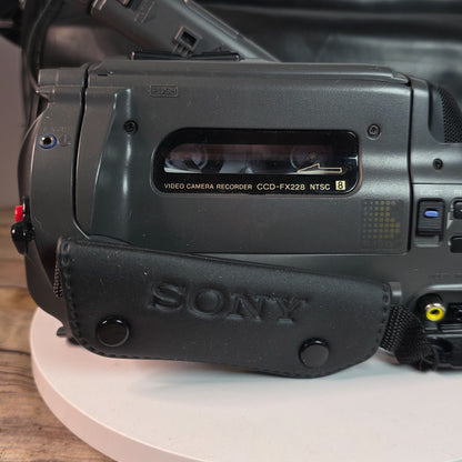 Sony Handycam Video Camera Recorder CCD-FX228 With Case Manual & 2 Maxell Tapes No Battery Untested