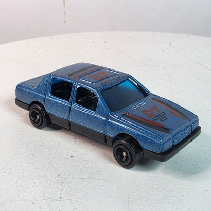 Vintage 1980s Summer Volvo 760 Turbo Twin Cam 1:64