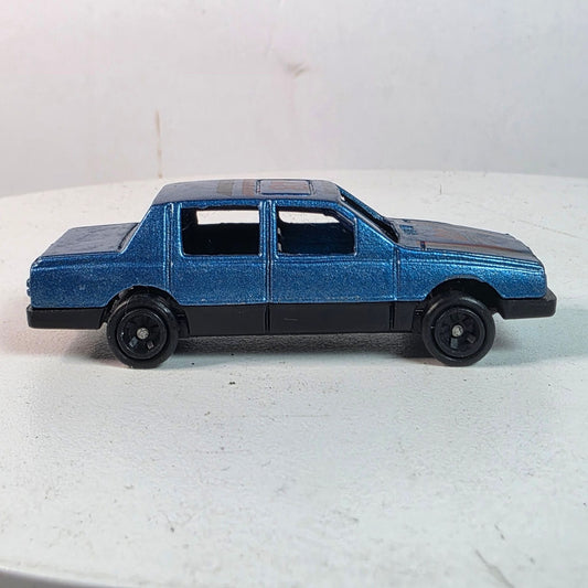 Vintage 1980s Summer Volvo 760 Turbo Twin Cam 1:64