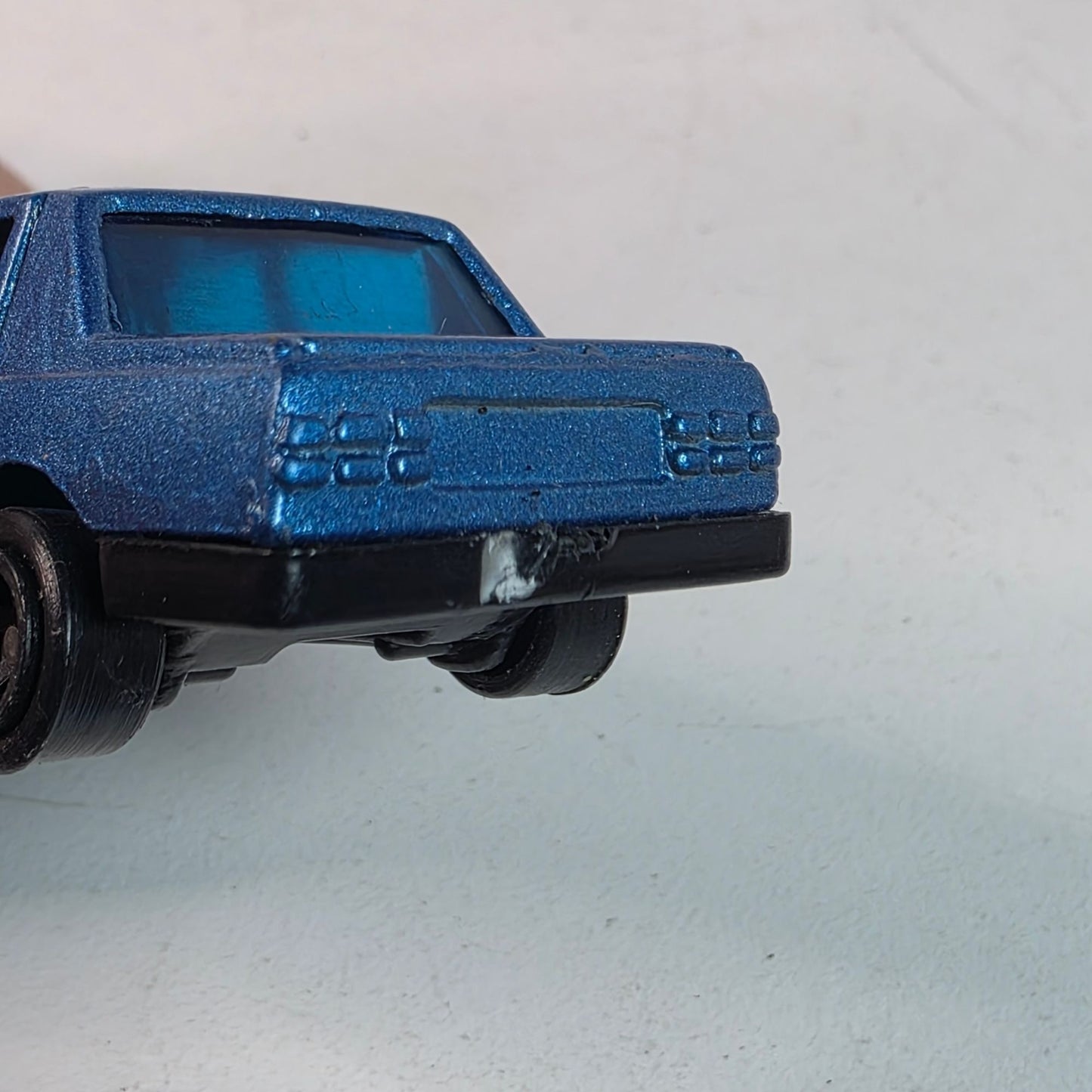 Vintage 1980s Summer Volvo 760 Turbo Twin Cam 1:64