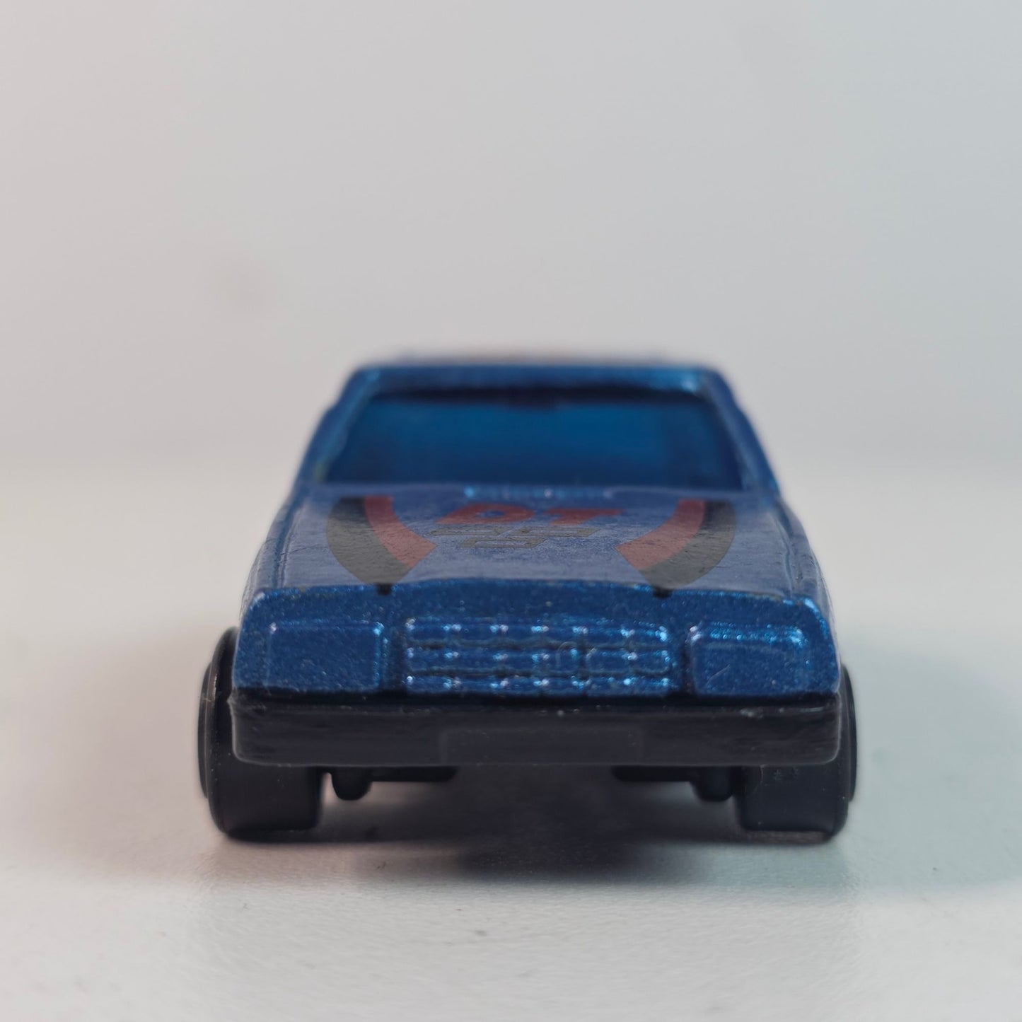 Vintage 1980s Summer Volvo 760 Turbo Twin Cam 1:64
