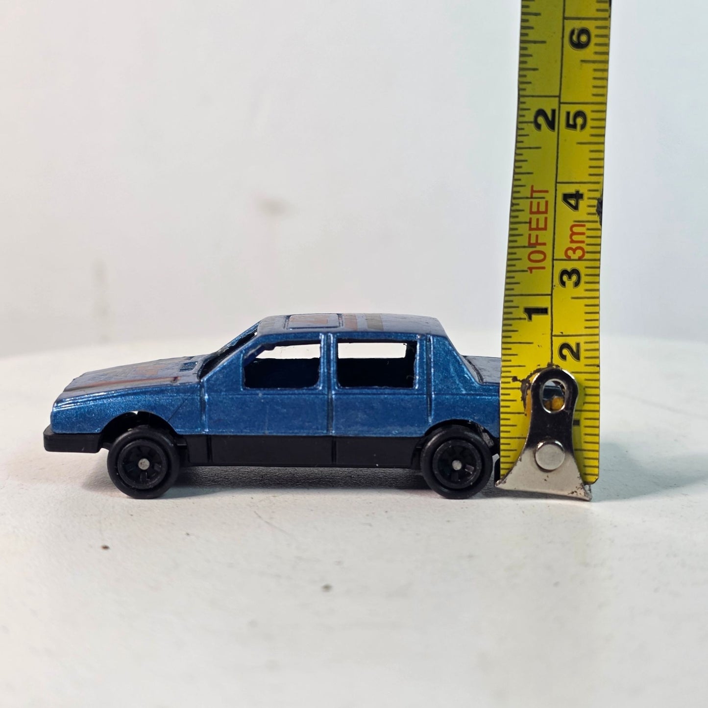 Vintage 1980s Summer Volvo 760 Turbo Twin Cam 1:64