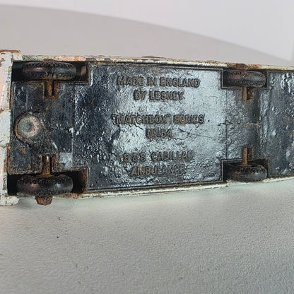 Vintage Lesney Matchbox No.54 S&S Cadillac Ambulance England 1960s