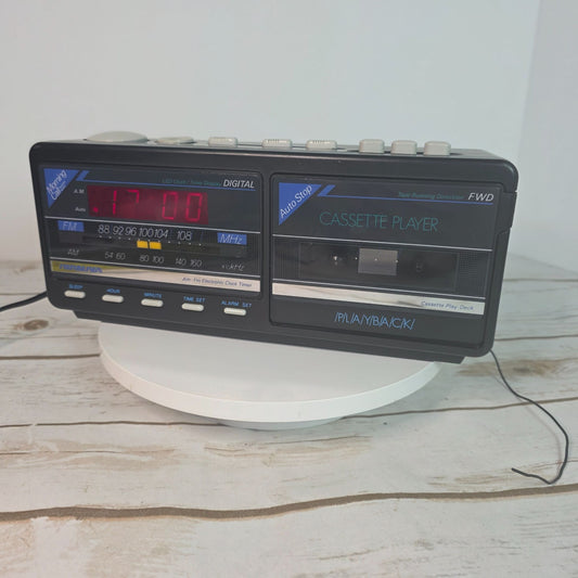 Vintage Soundesign AM/FM Digital Radio Cassette Player