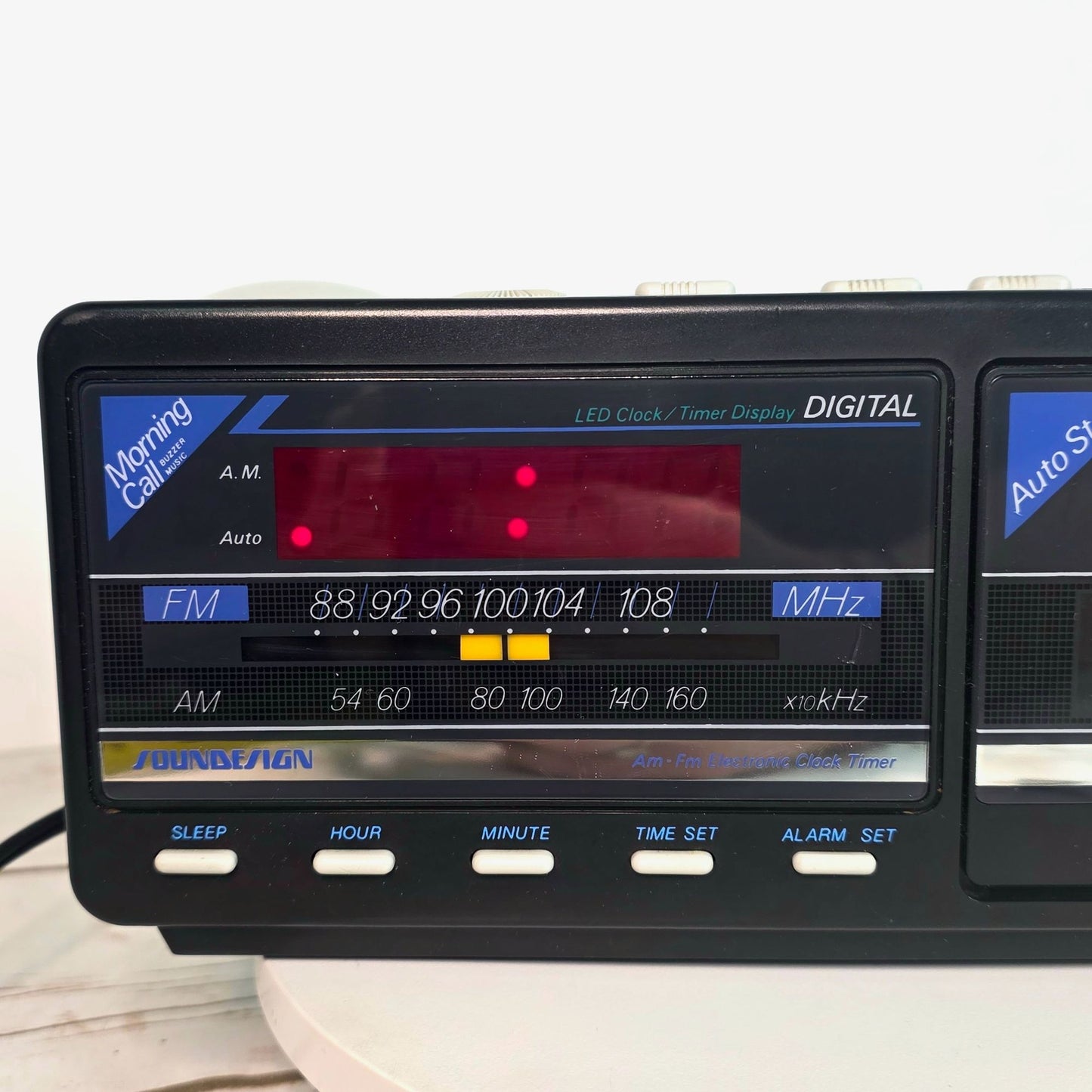 Vintage Soundesign AM/FM Digital Radio Cassette Player