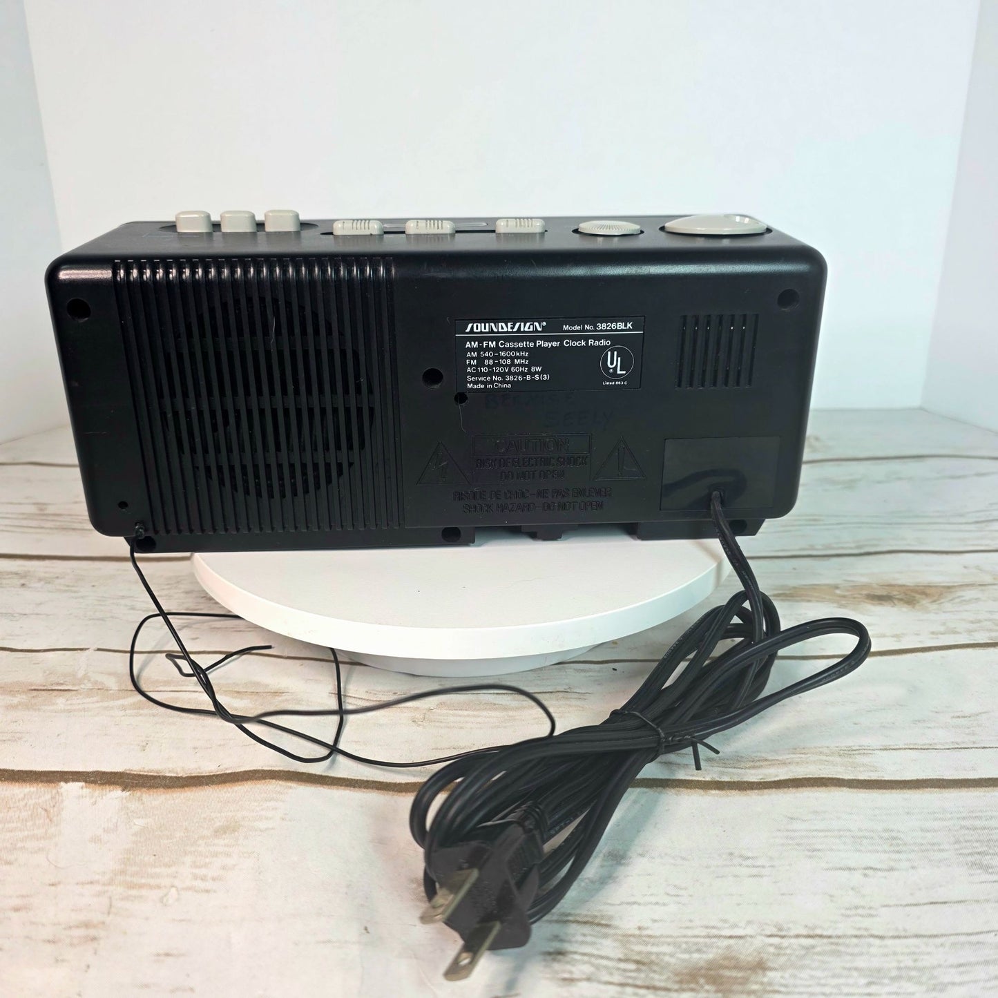 Vintage Soundesign AM/FM Digital Radio Cassette Player