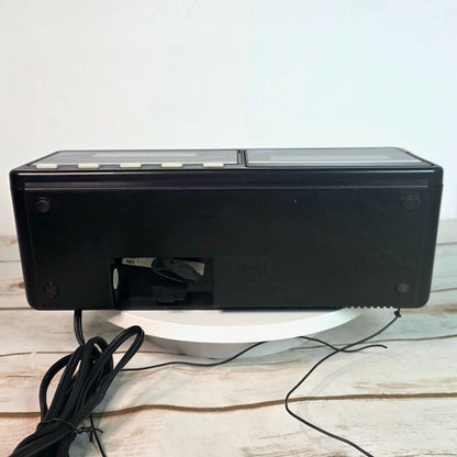 Vintage Soundesign AM/FM Digital Radio Cassette Player